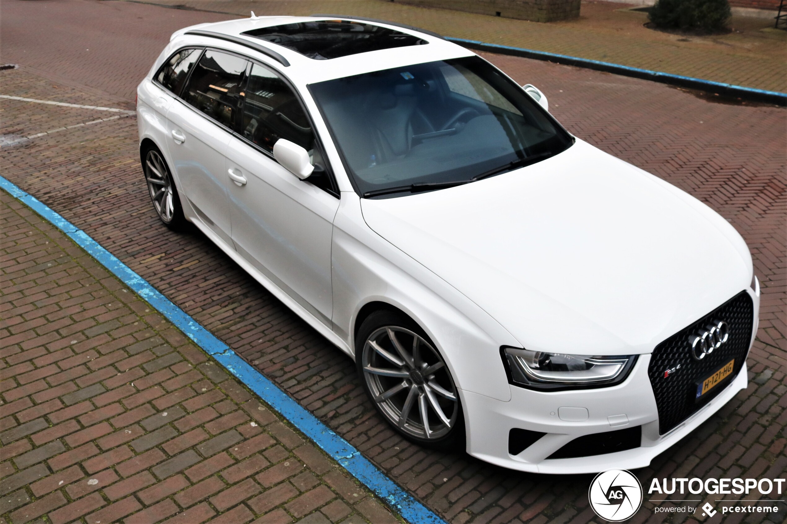 Audi RS4 Avant B8