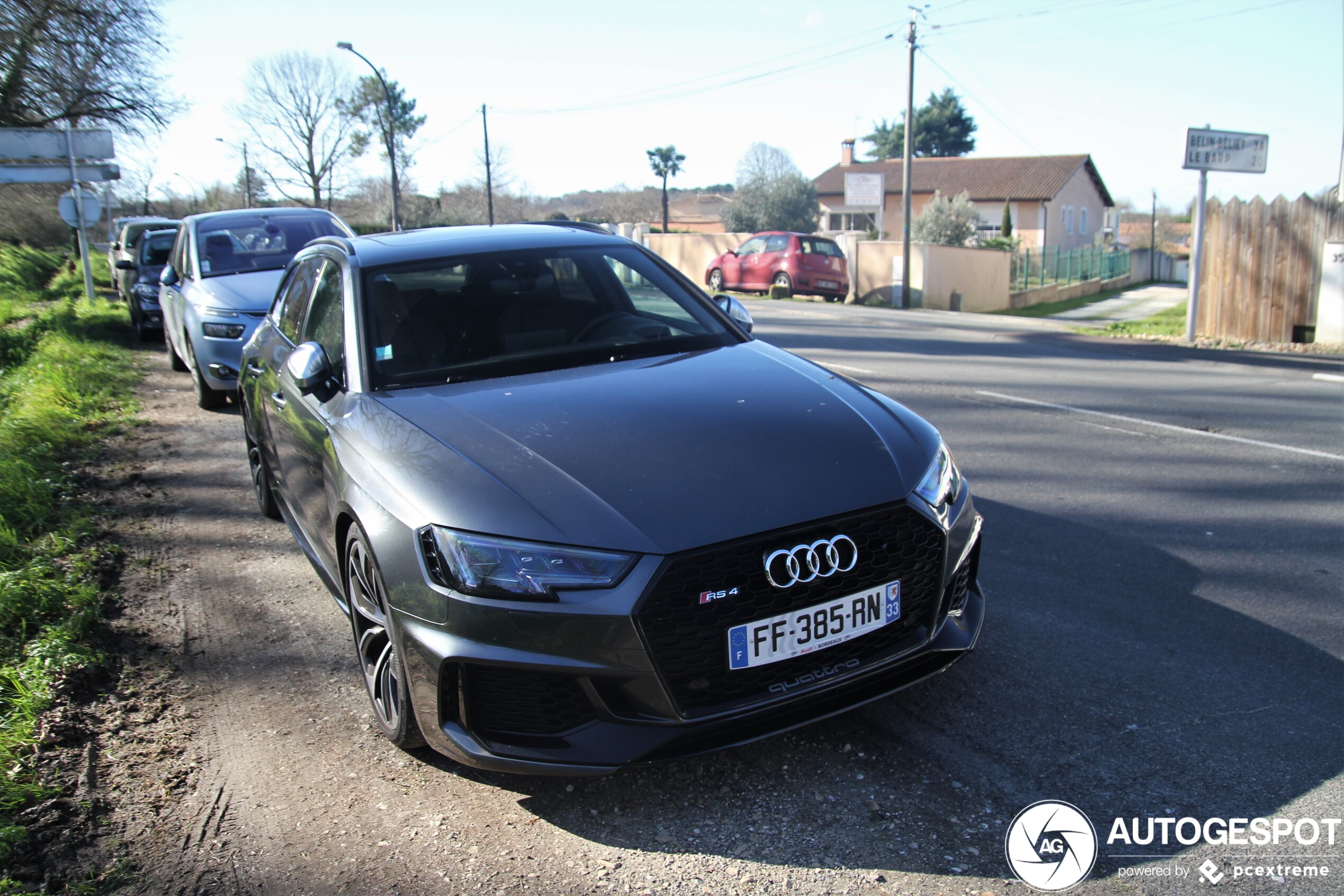 Audi RS4 Avant B9