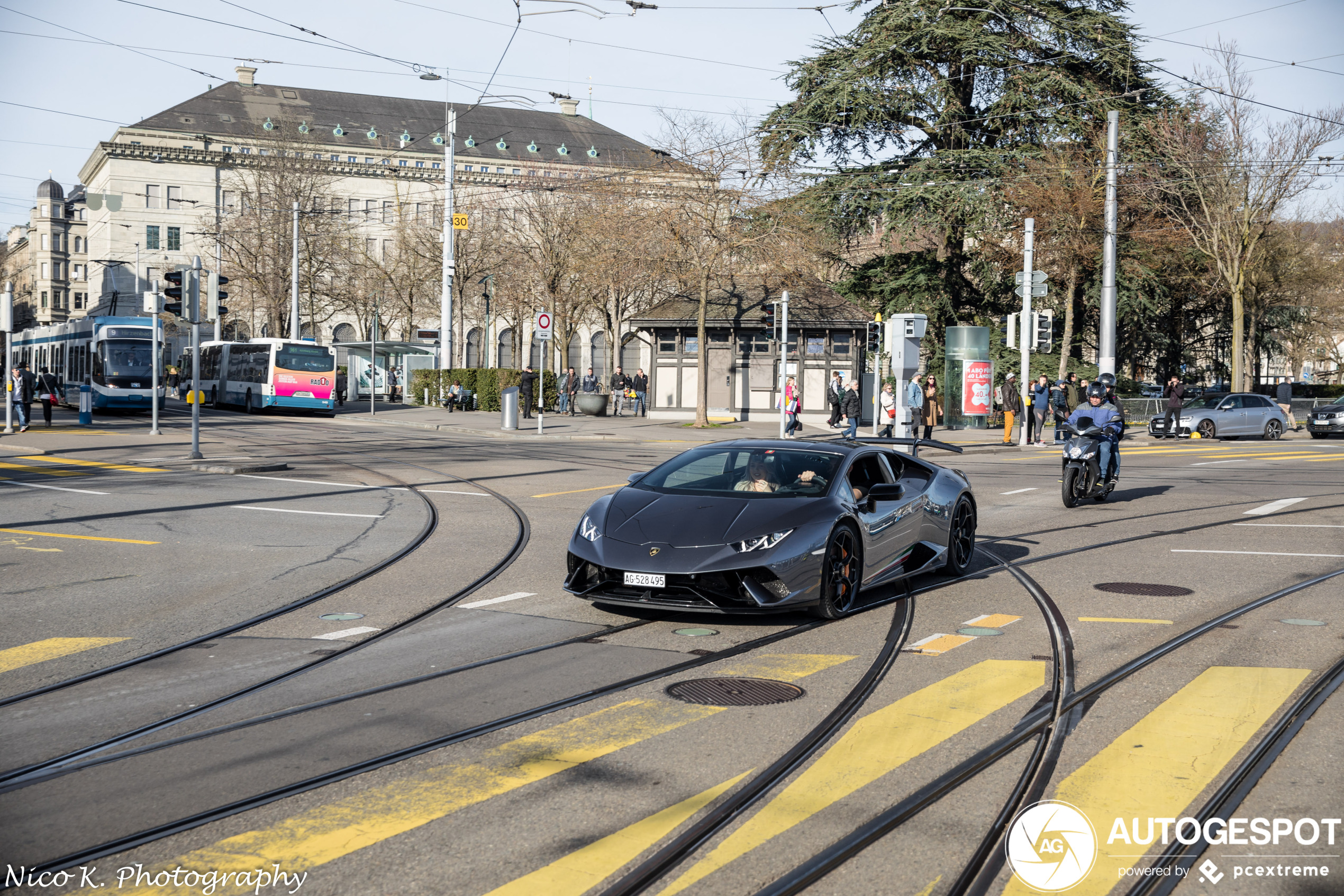 Lamborghini Huracán LP640-4 Performante