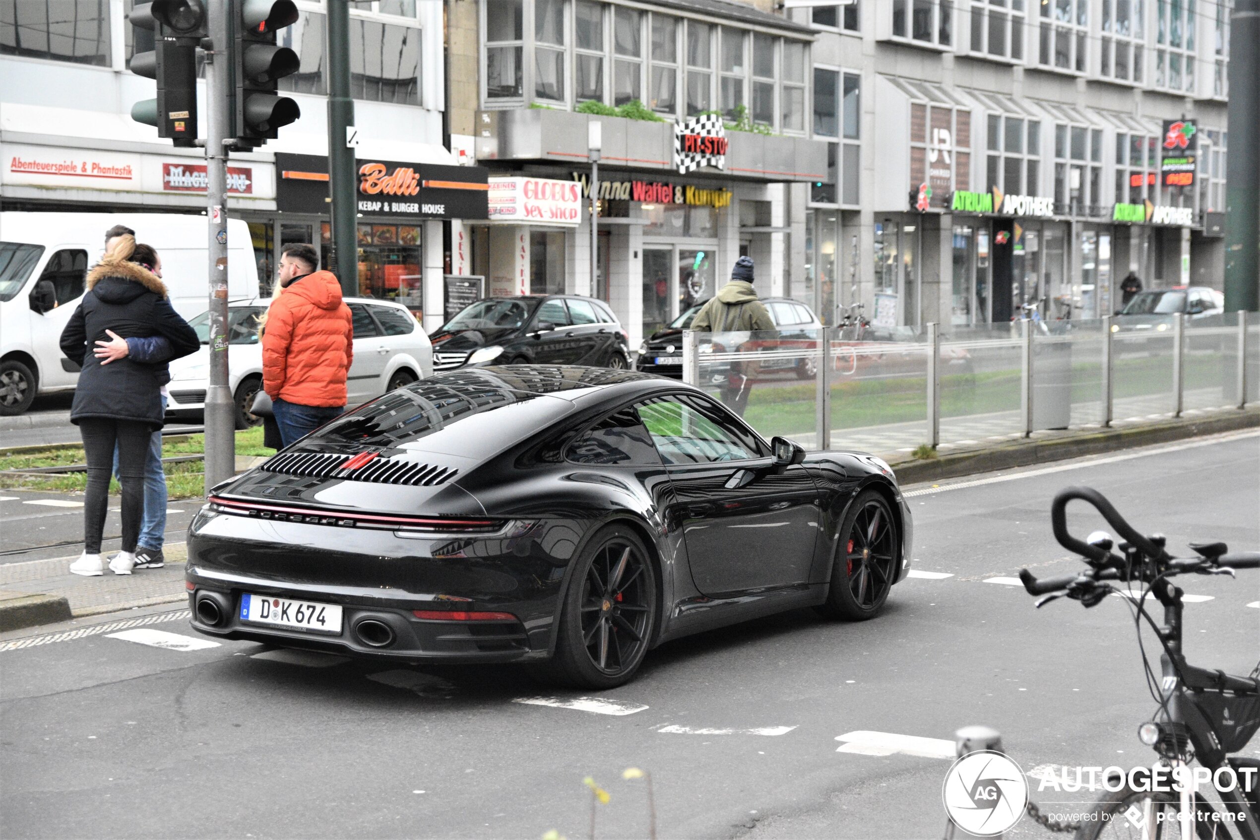 Porsche 992 Carrera 4S