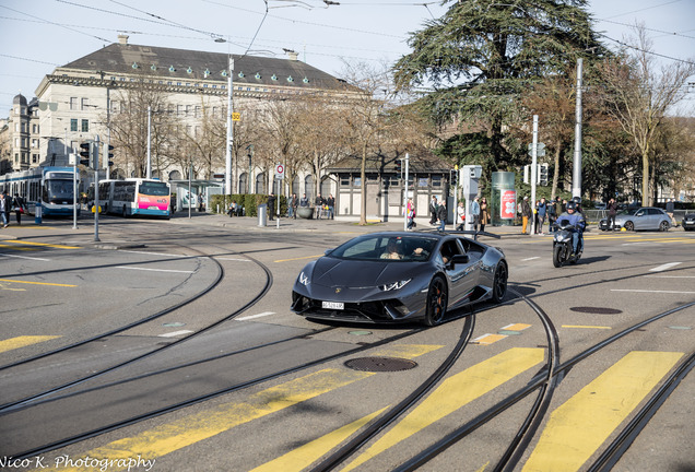 Lamborghini Huracán LP640-4 Performante