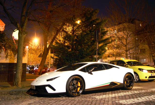 Lamborghini Huracán LP640-4 Performante