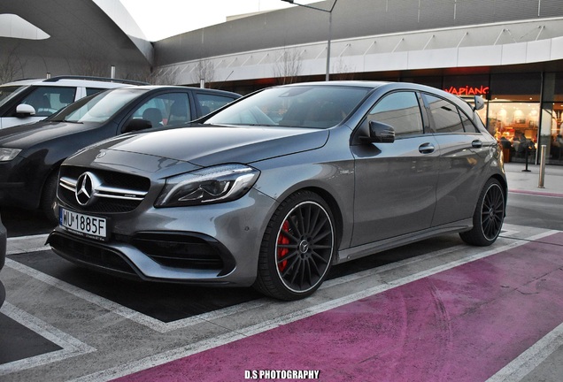 Mercedes-AMG A 45 W176 2015