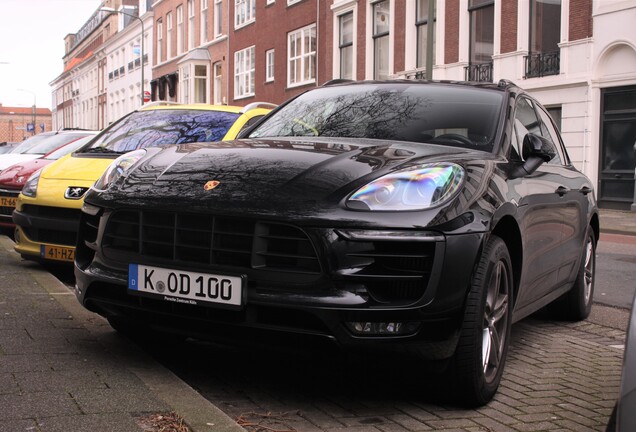 Porsche 95B Macan GTS