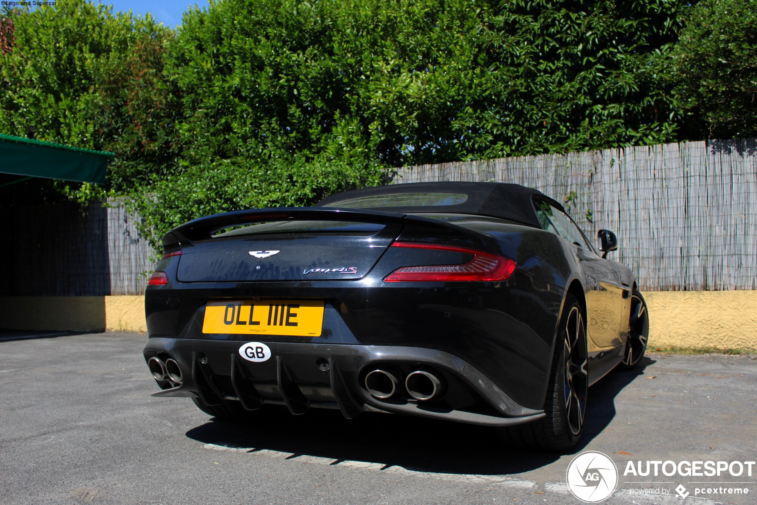 Aston Martin Vanquish S Volante 2017