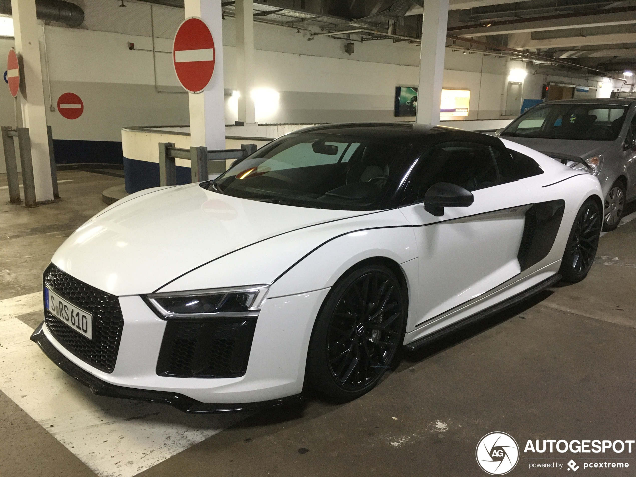 Audi R8 V10 Plus 2015