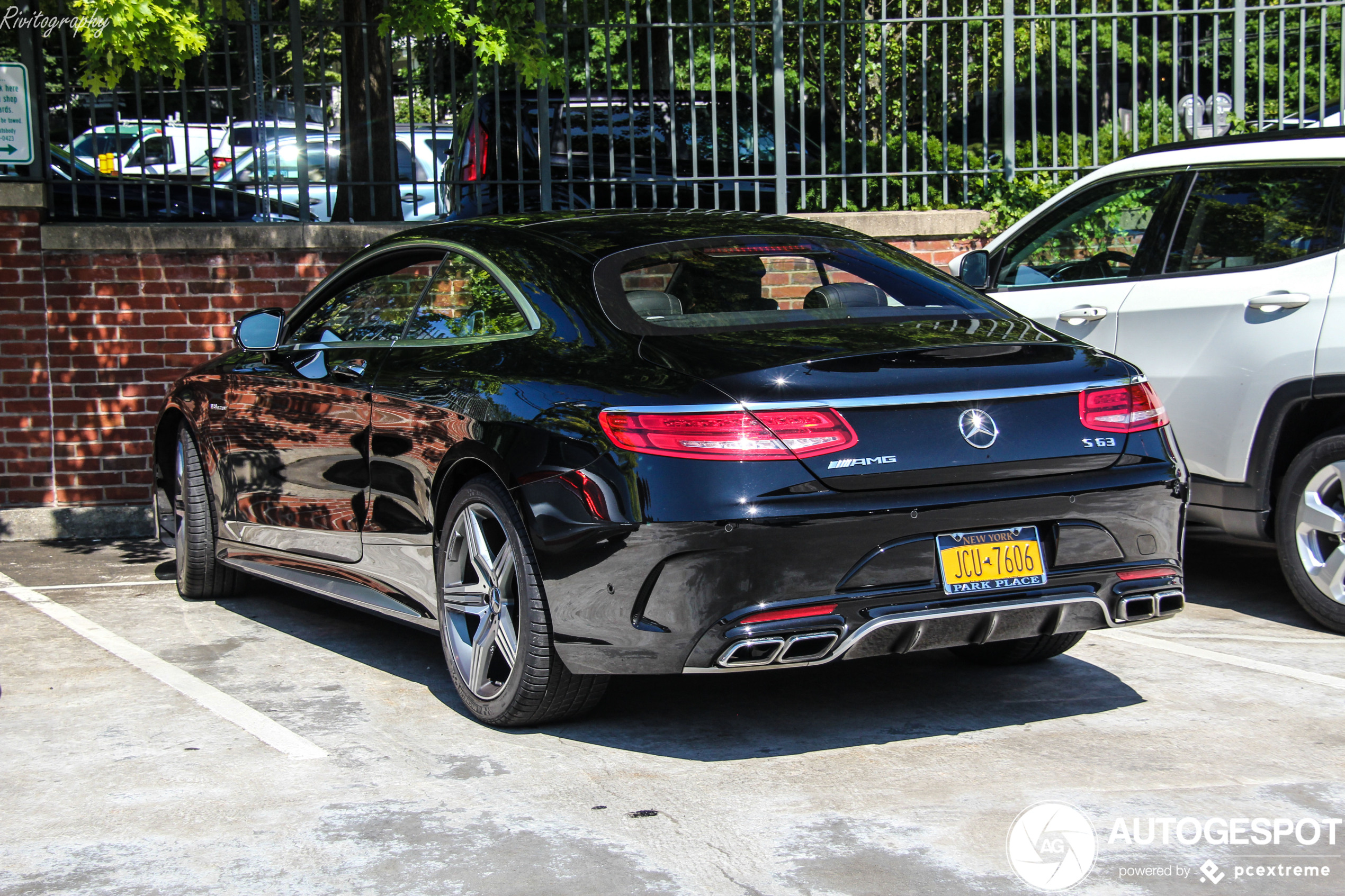 Mercedes-AMG S 63 Coupé C217