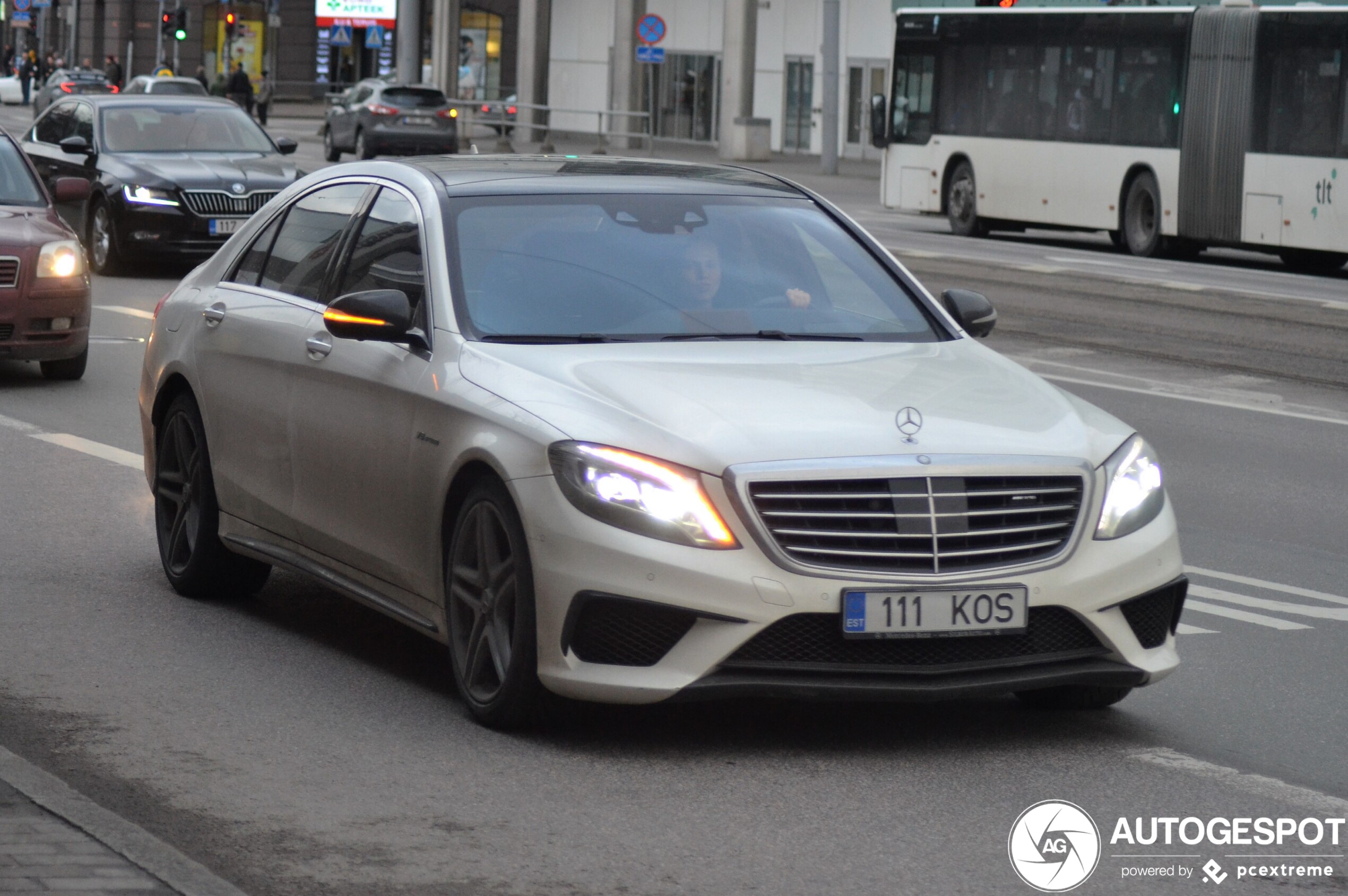 Mercedes-Benz S 63 AMG V222