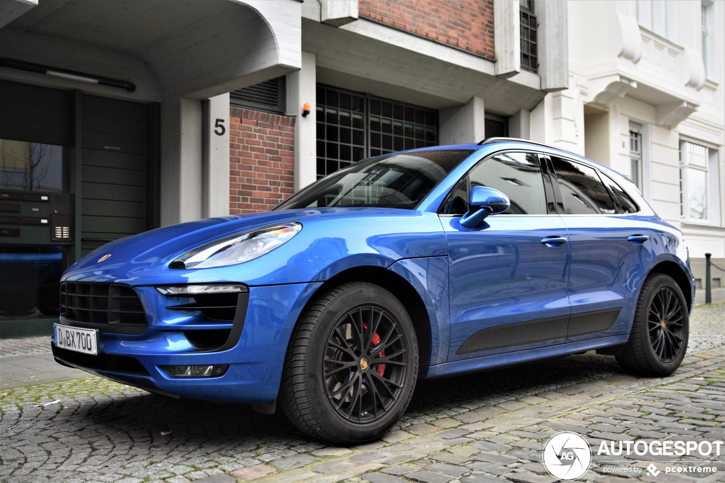 Porsche 95B Macan GTS