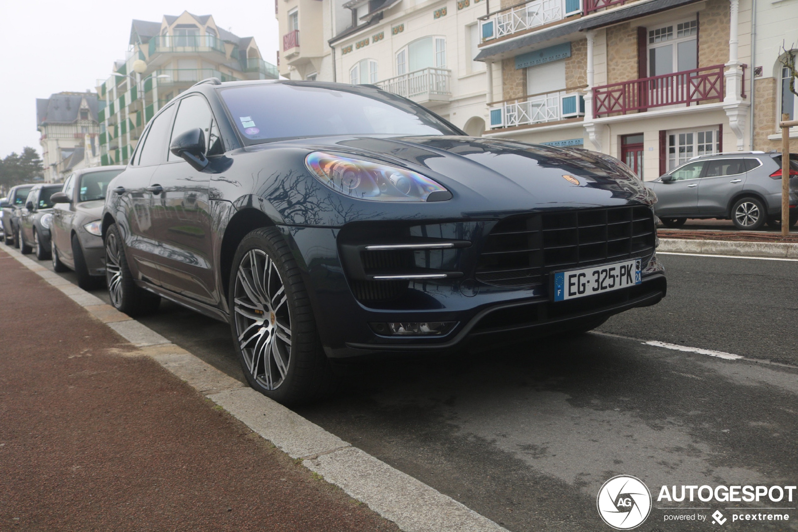 Porsche 95B Macan Turbo