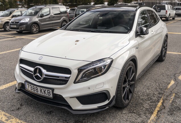 Mercedes-Benz GLA 45 AMG X156