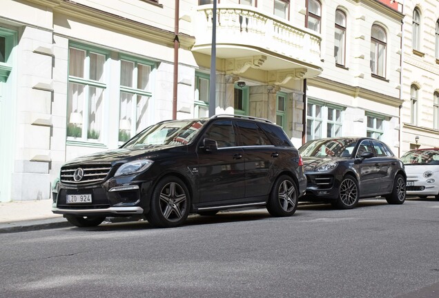 Mercedes-Benz ML 63 AMG W166