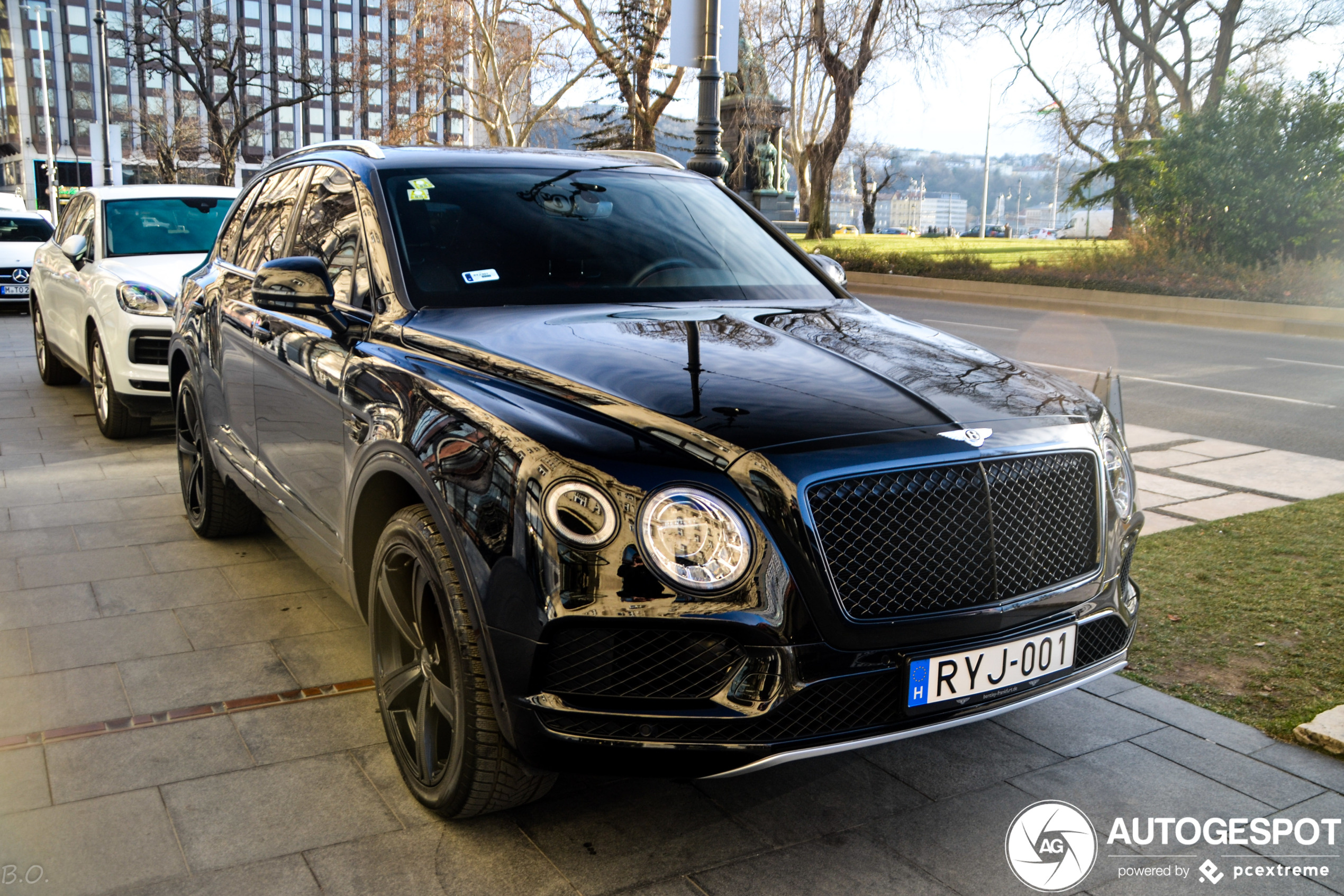 Bentley Bentayga Black Edition