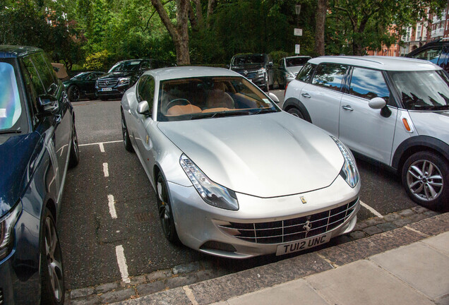 Ferrari FF