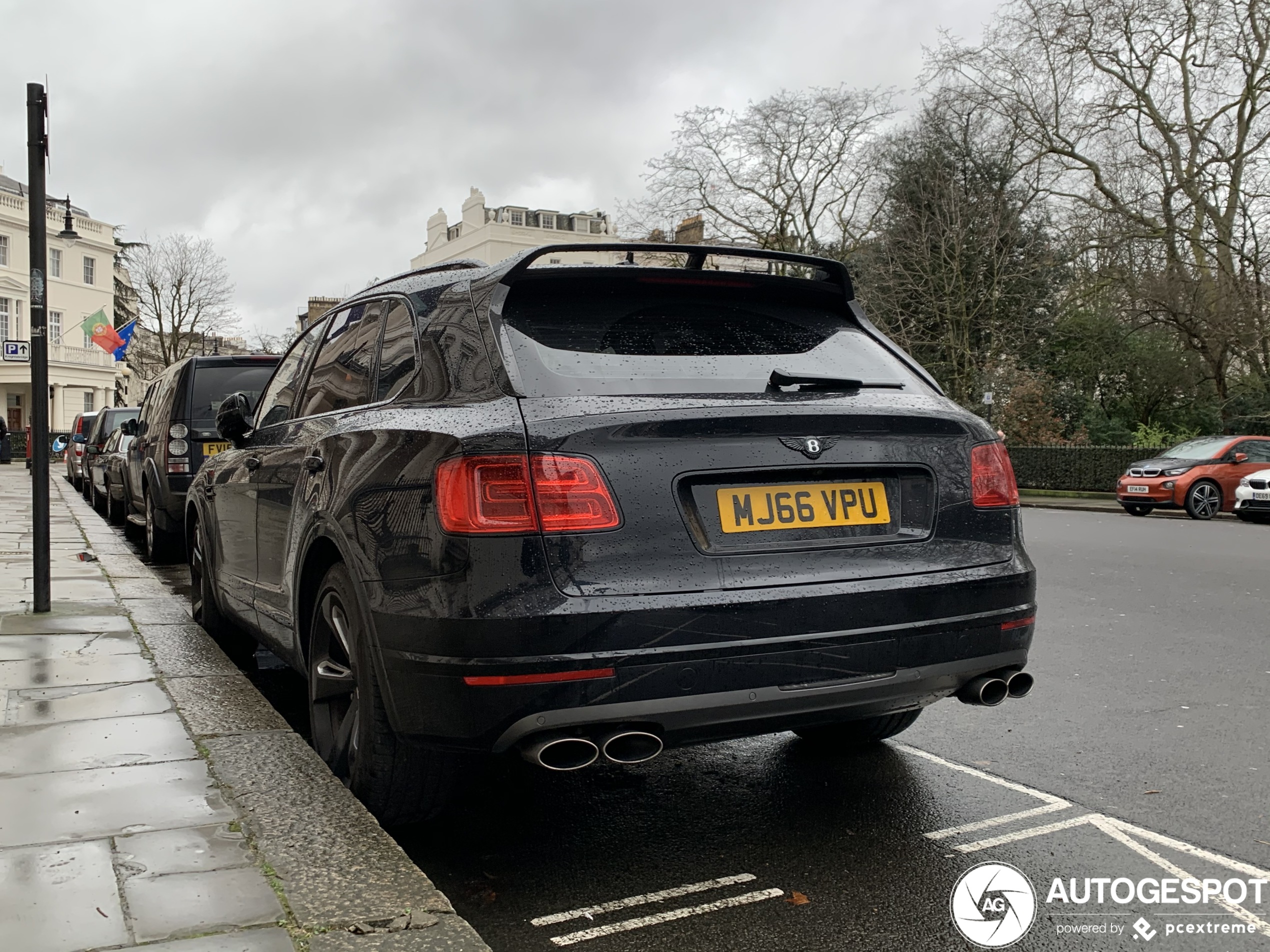 Bentley Bentayga Black Edition