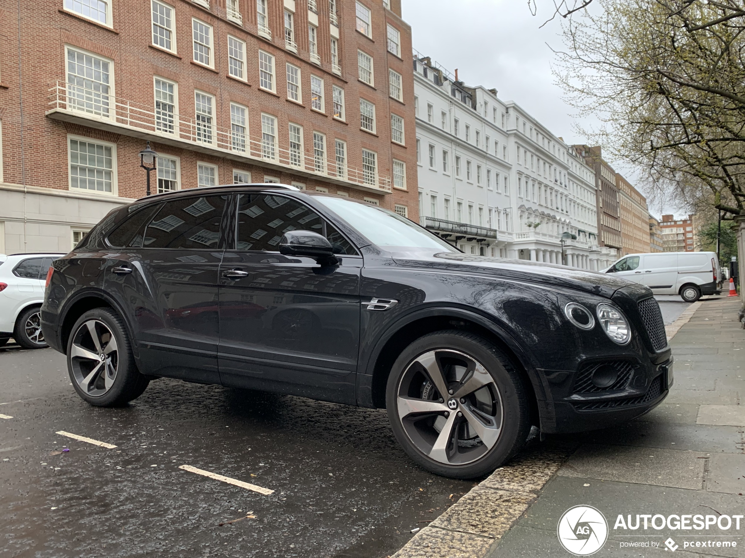 Bentley Bentayga V8