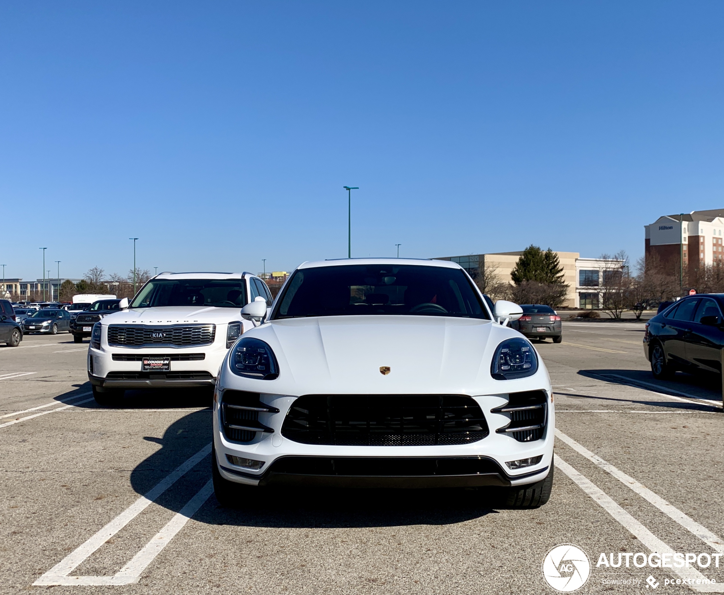 Porsche 95B Macan Turbo