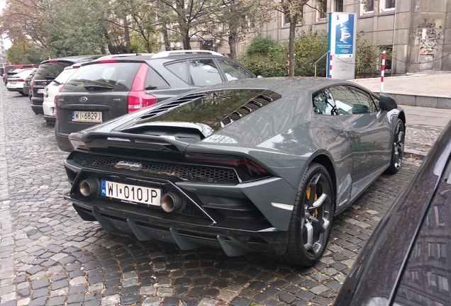 Lamborghini Huracán LP640-4 EVO