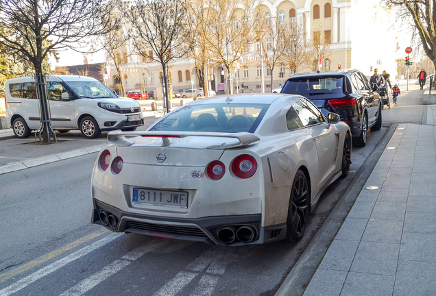 Nissan GT-R 2017