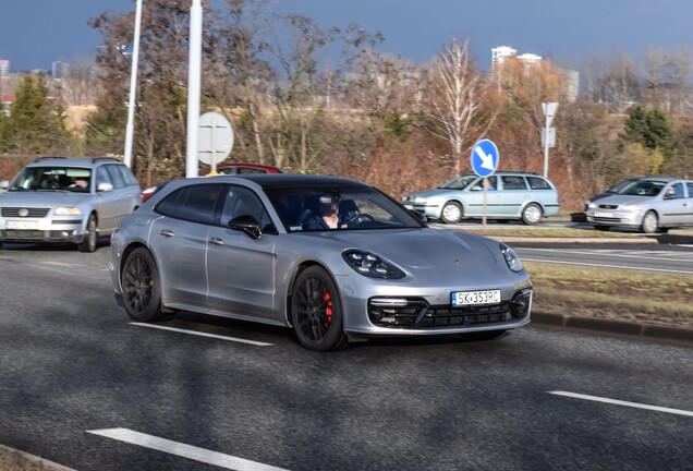 Porsche 971 Panamera GTS Sport Turismo