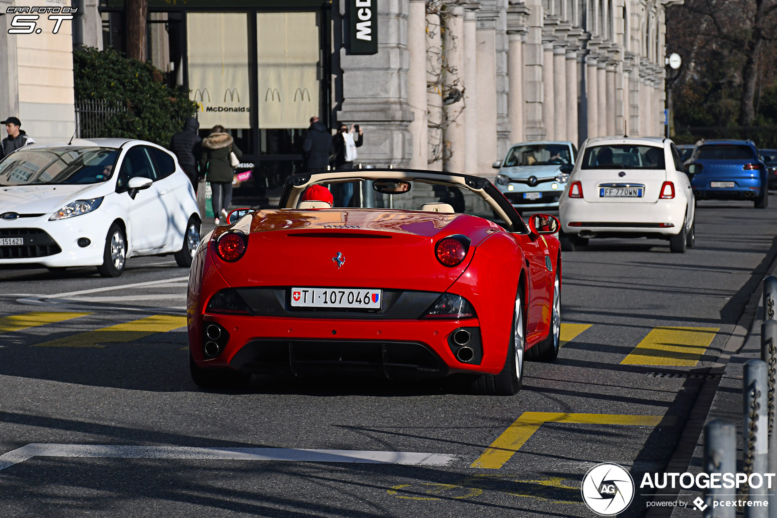 Ferrari California