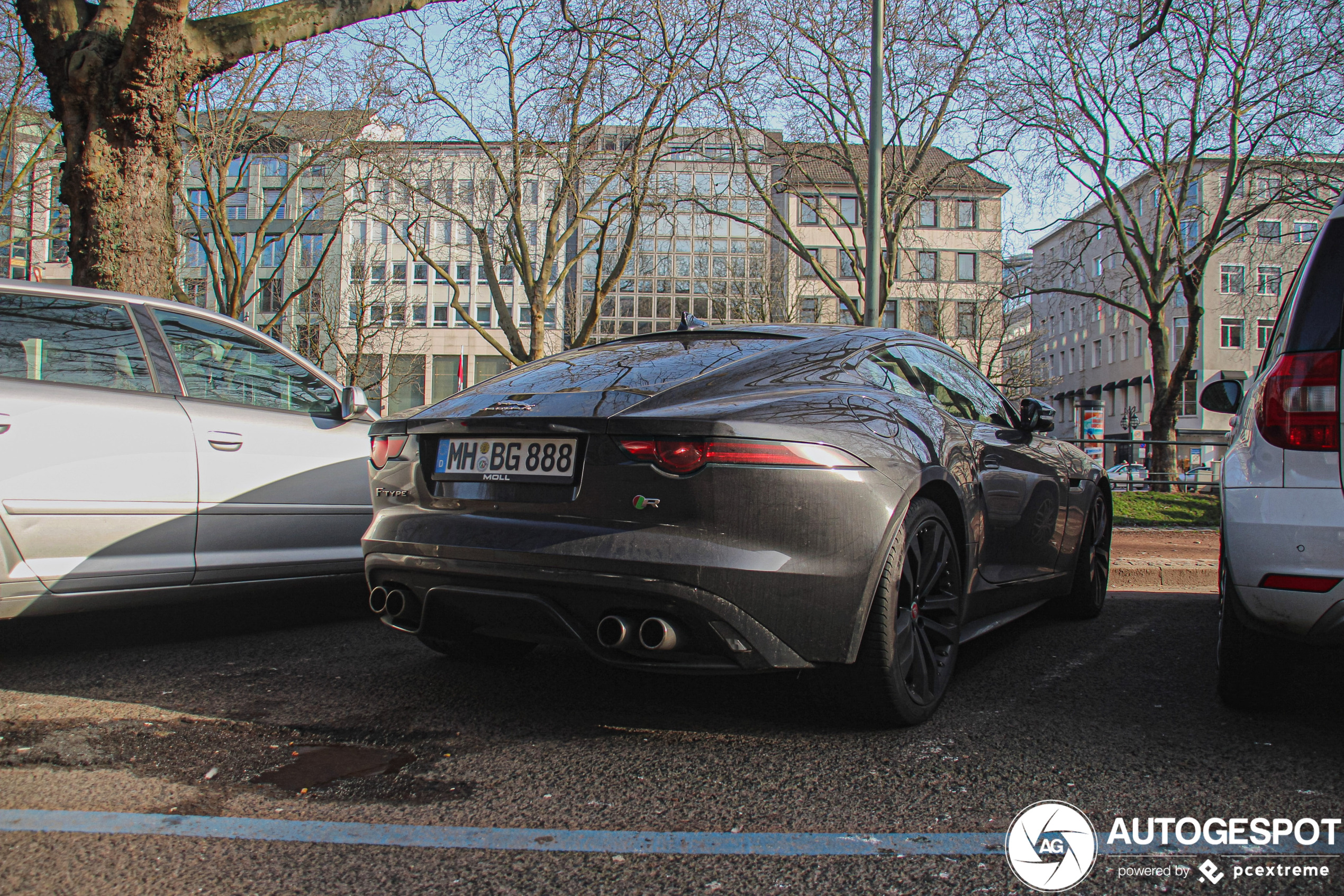 Jaguar F-TYPE R Coupé 2017