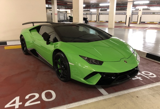 Lamborghini Huracán LP640-4 Performante