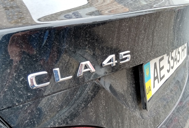 Mercedes-Benz CLA 45 AMG C117