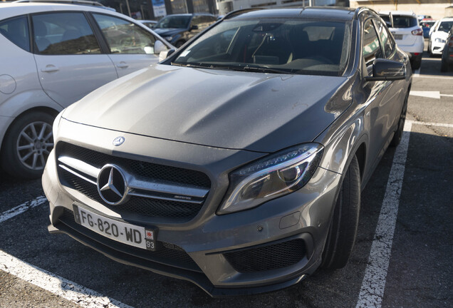 Mercedes-AMG GLA 45 X156