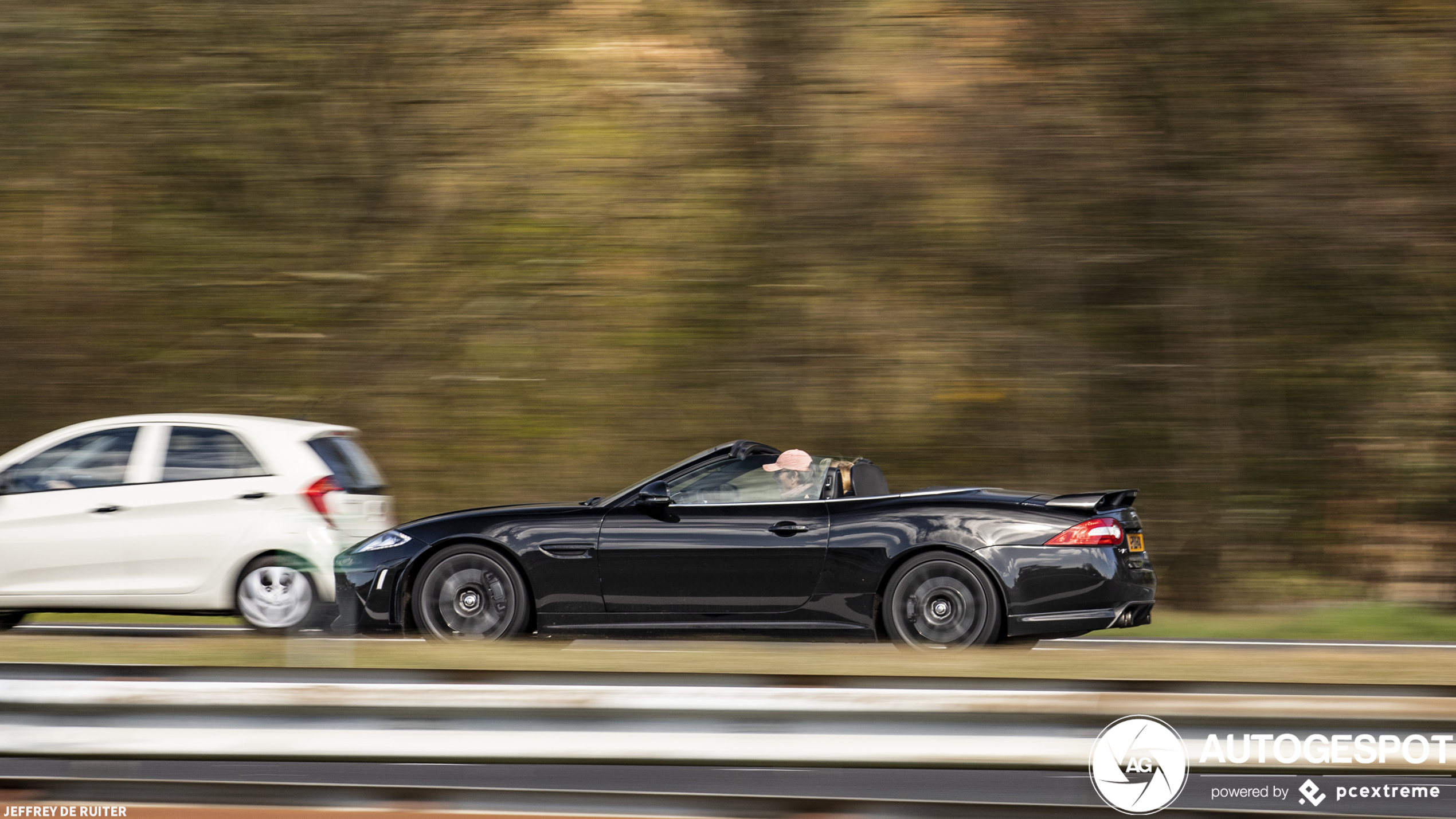 Jaguar XKR-S Convertible 2012