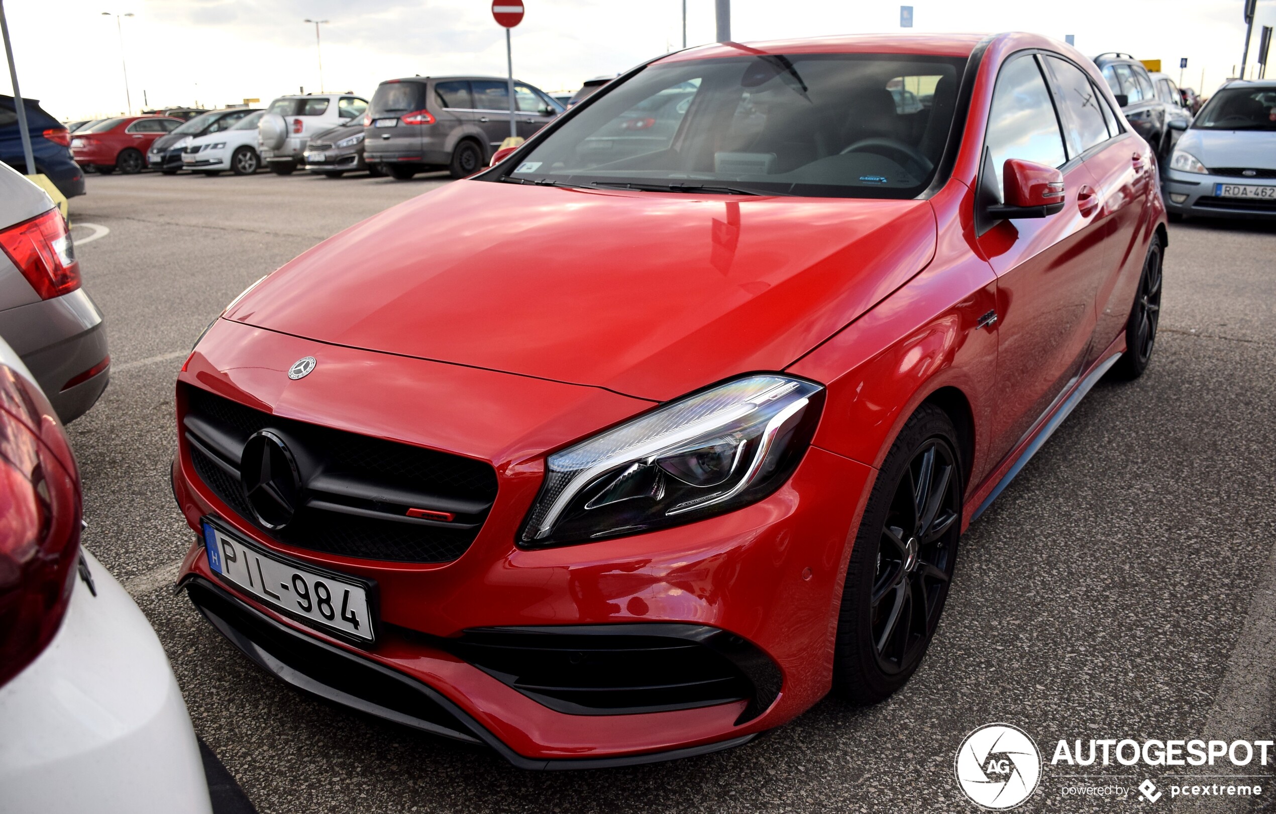 Mercedes-AMG A 45 W176 2015