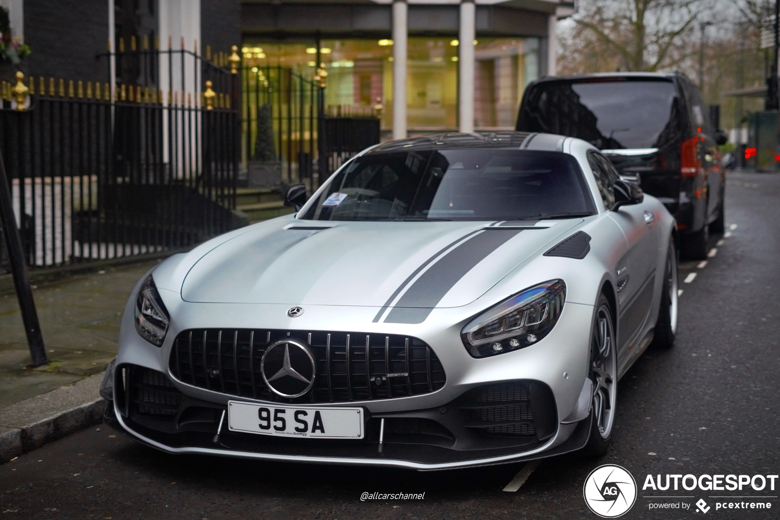 Mercedes-AMG GT R Pro C190