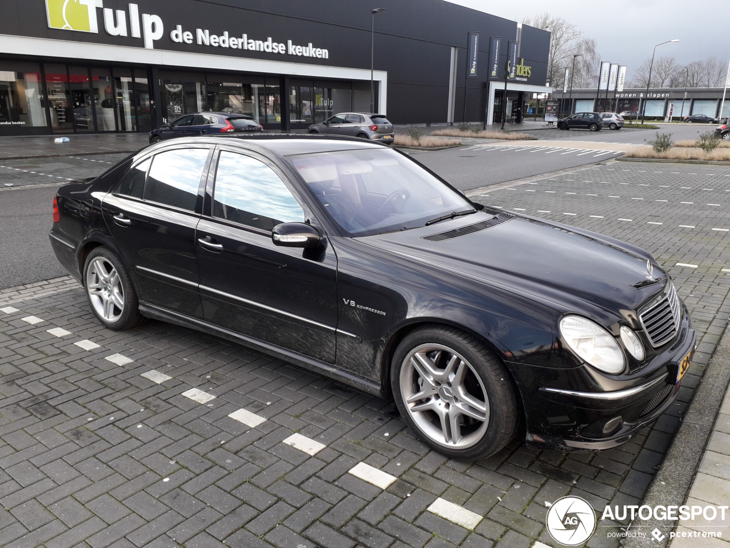 Mercedes-Benz E 55 AMG