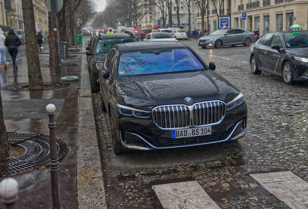 BMW M760Li xDrive 2019