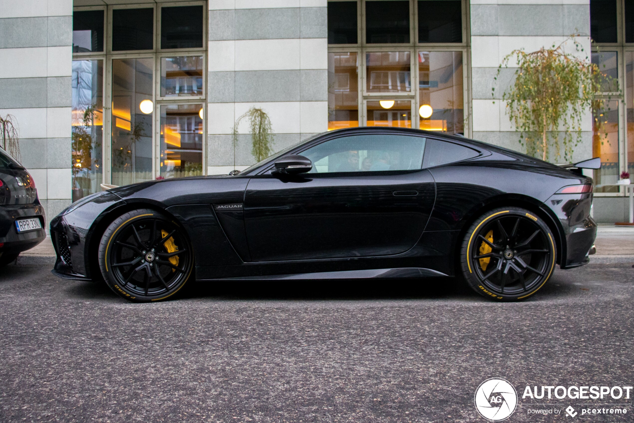 Jaguar F-TYPE SVR Coupé 2017