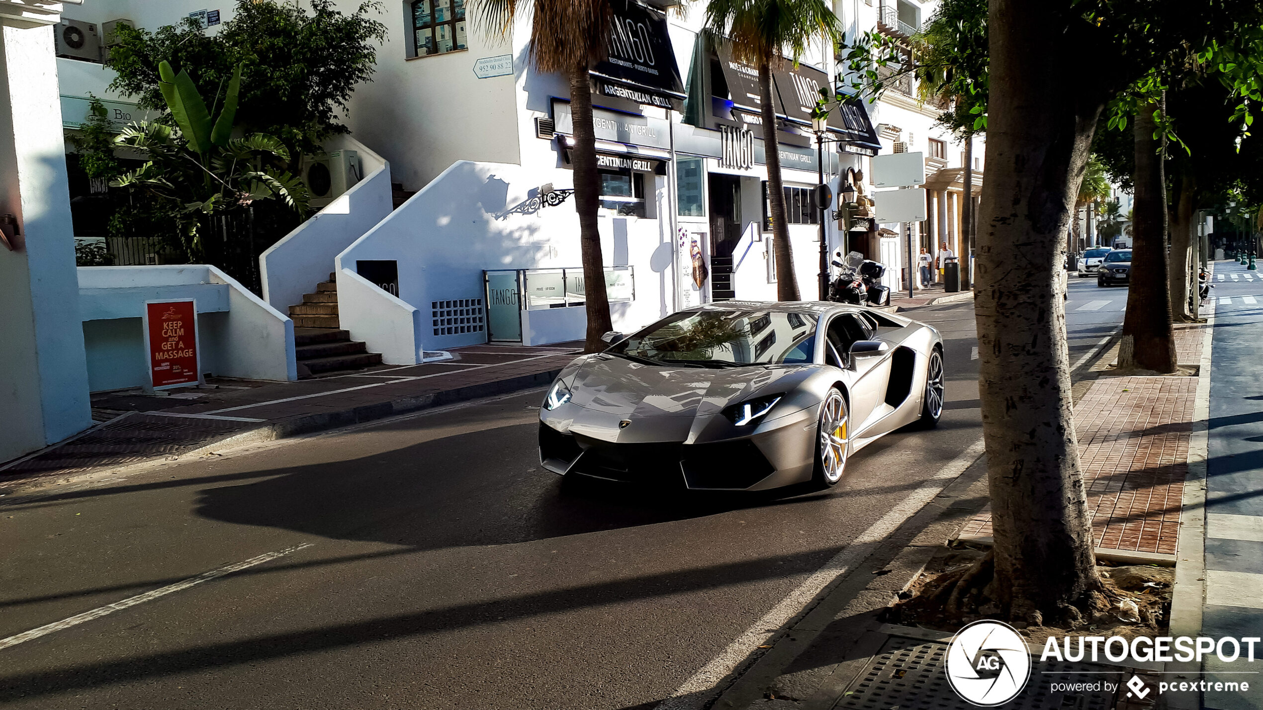 Lamborghini Aventador LP700-4