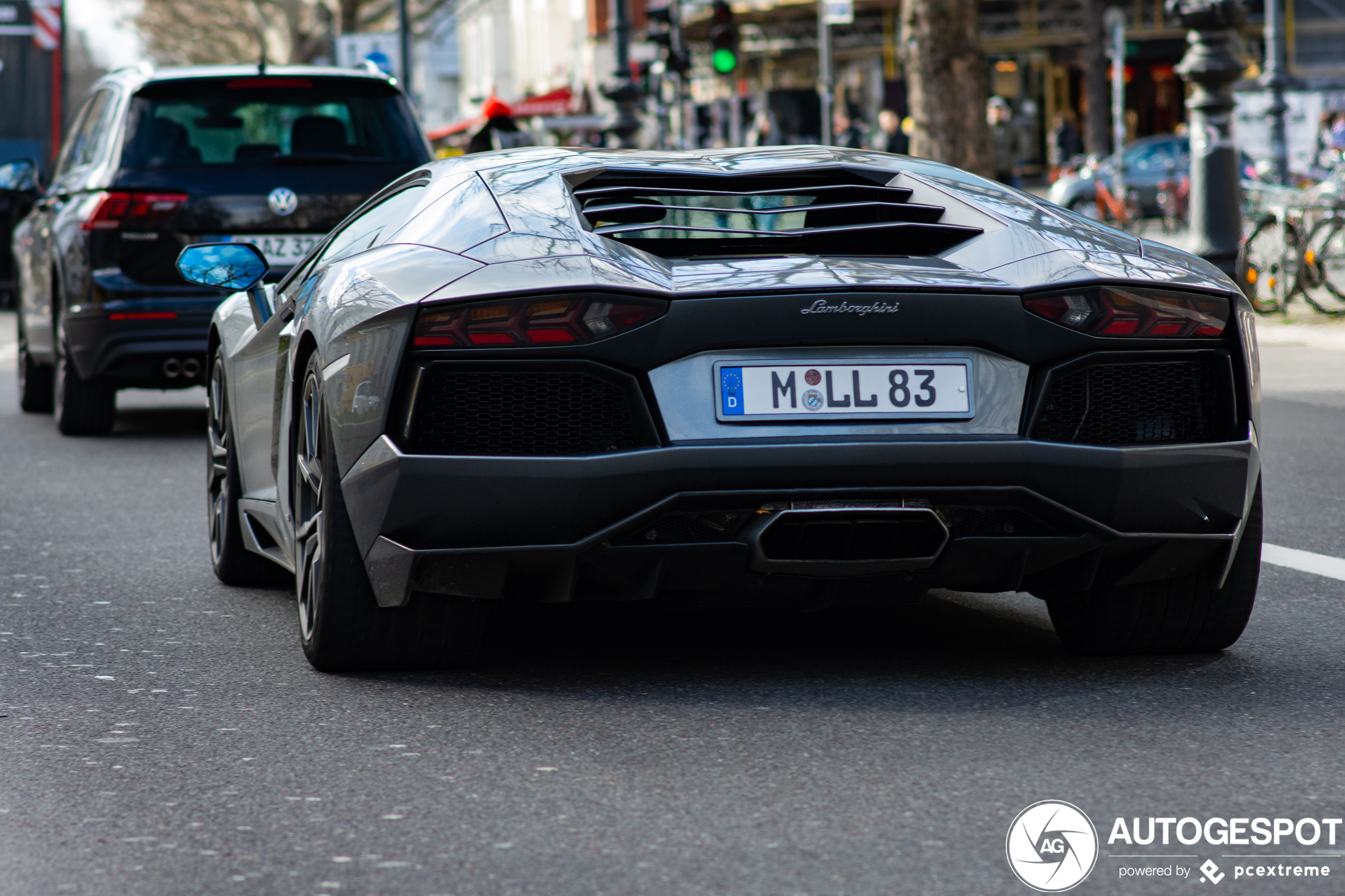 Lamborghini Aventador LP700-4