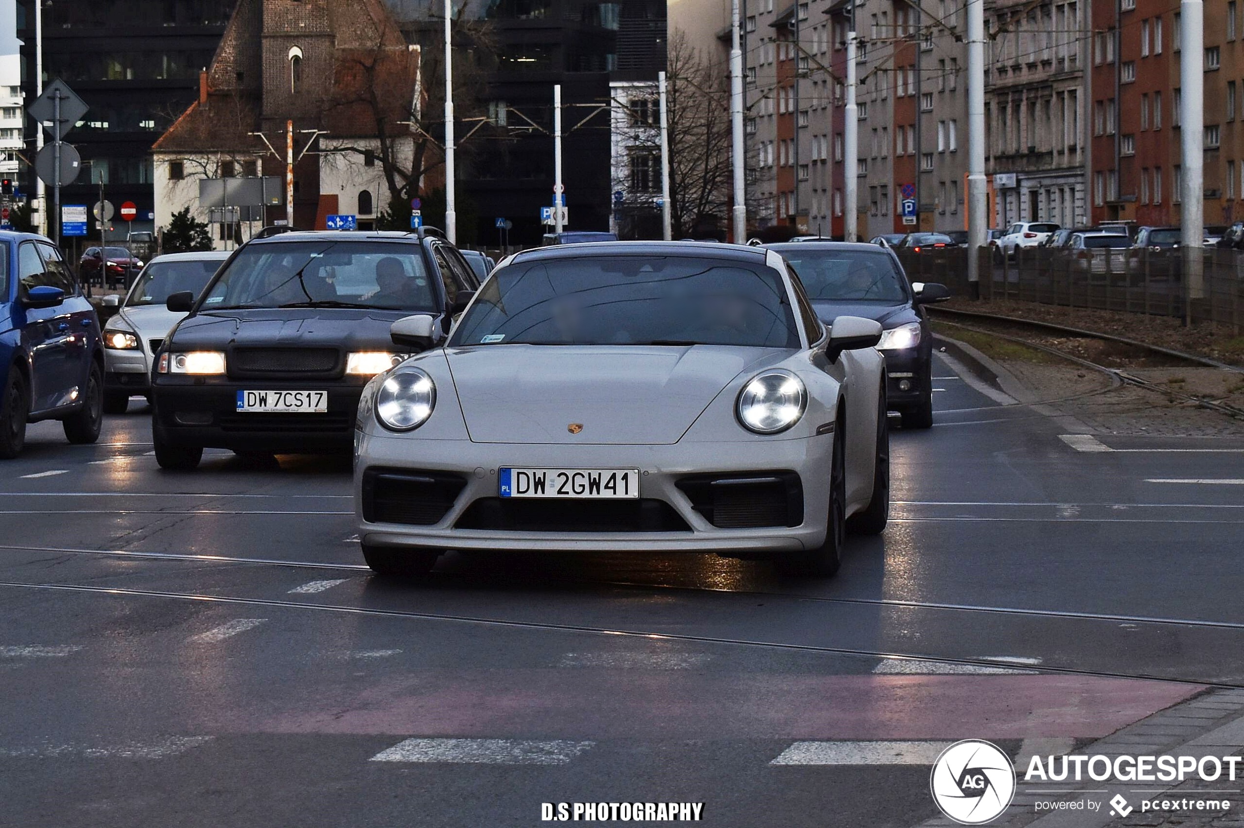 Porsche 992 Carrera 4S