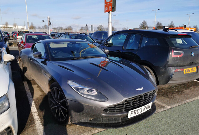 Aston Martin DB11