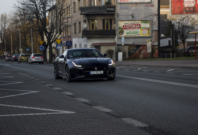 Jaguar F-TYPE R Coupé