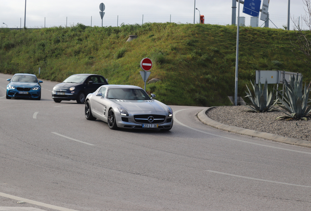 Mercedes-Benz SLS AMG