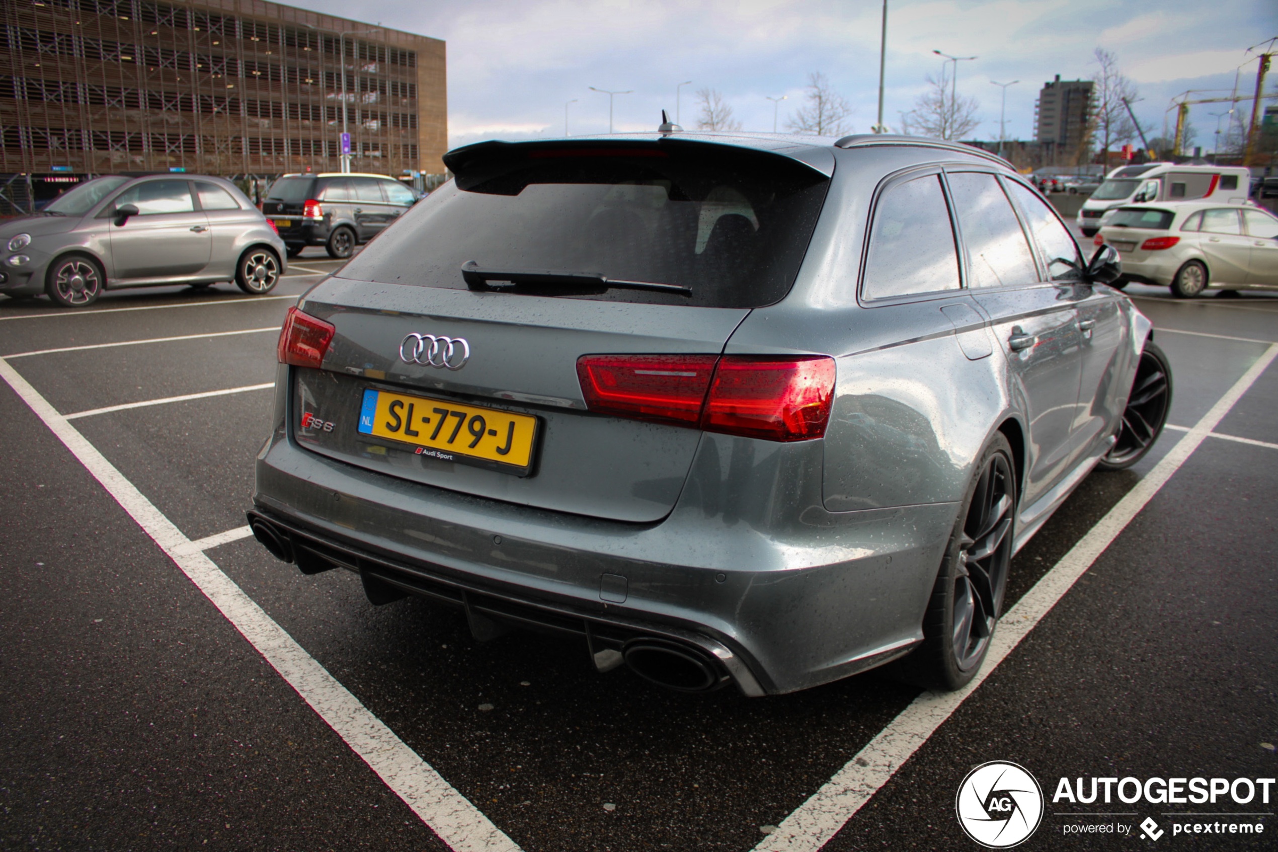 Audi RS6 Avant C7 2015