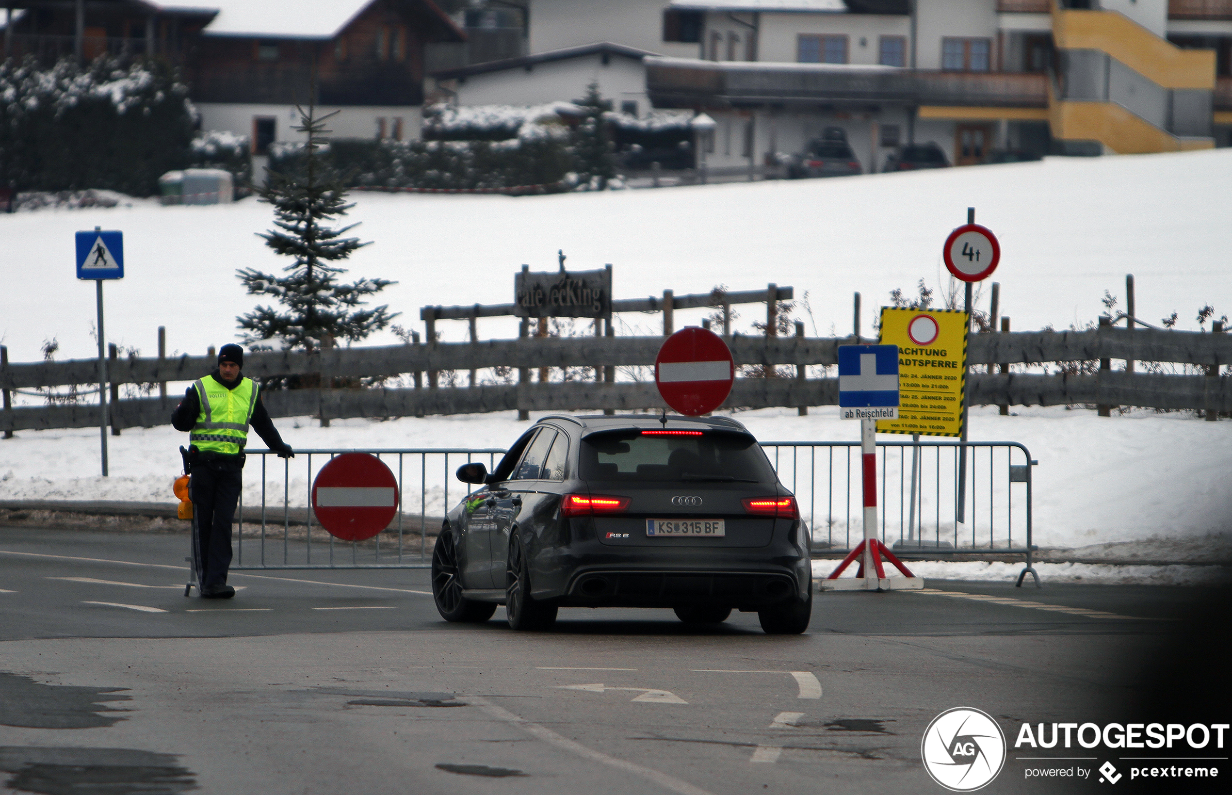 Audi RS6 Avant C7 2015