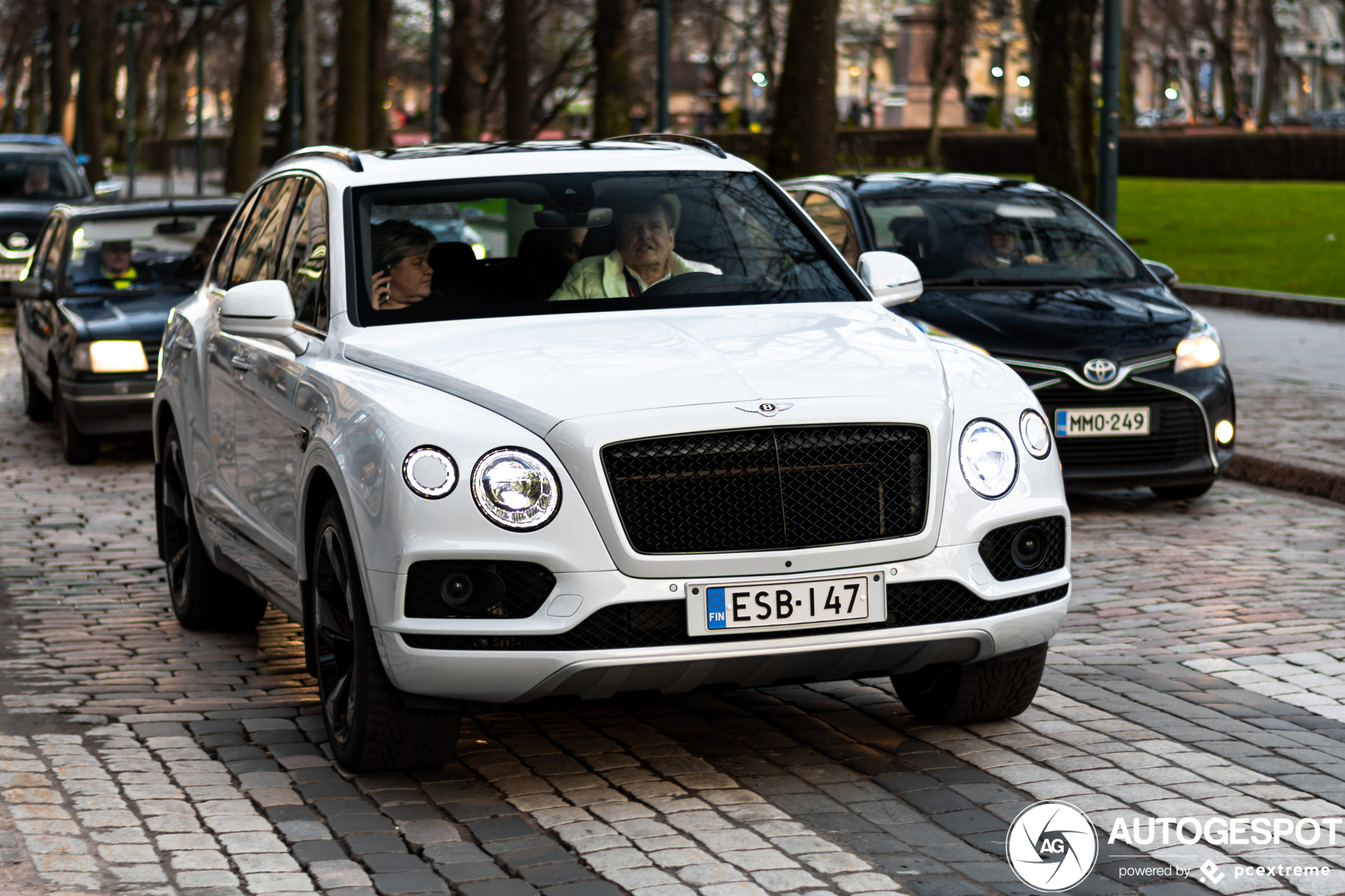 Bentley Bentayga Hybrid