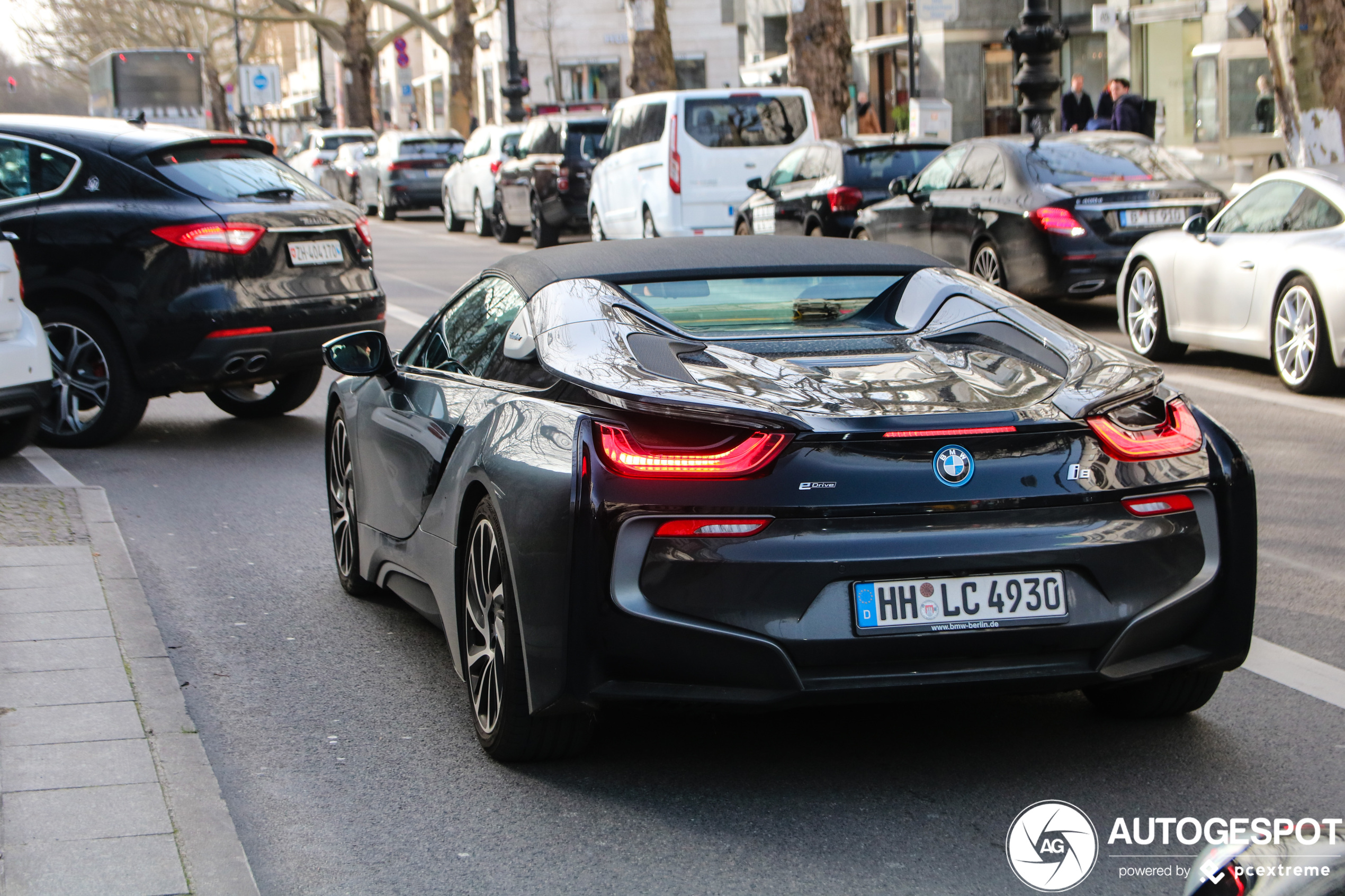 BMW i8 Roadster