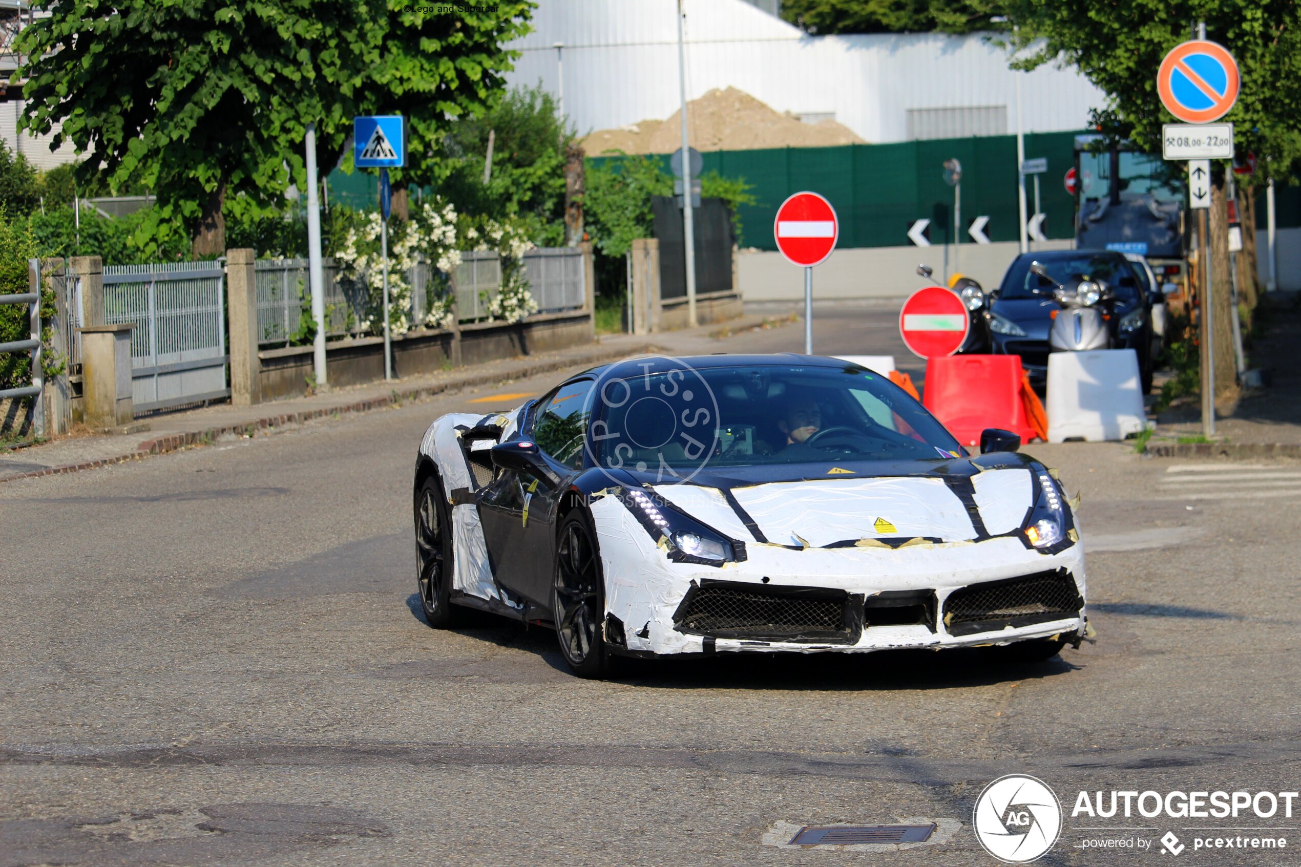 Ferrari SF90 Stradale Mule