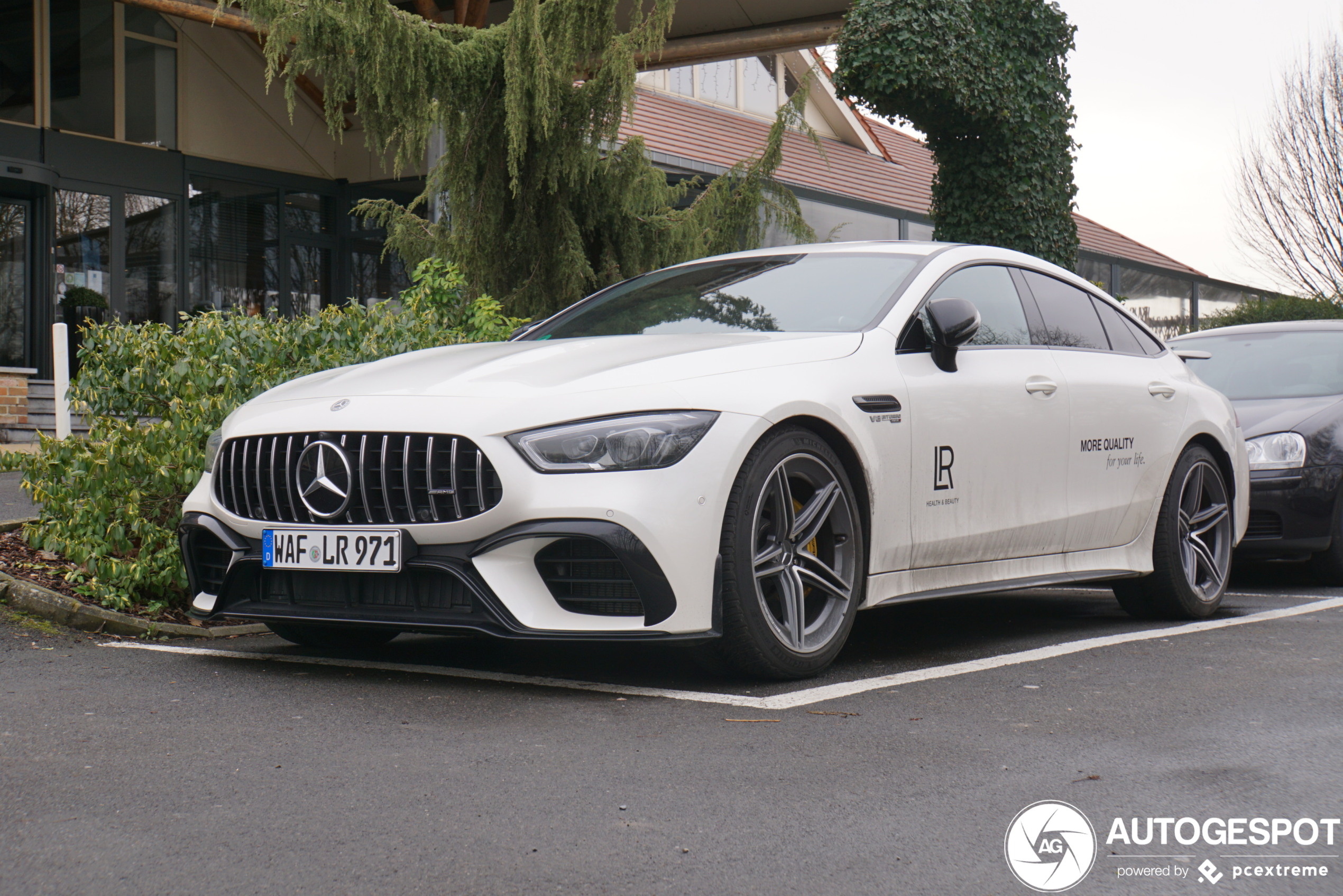 Mercedes-AMG GT 63 S X290