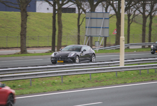 Ferrari FF