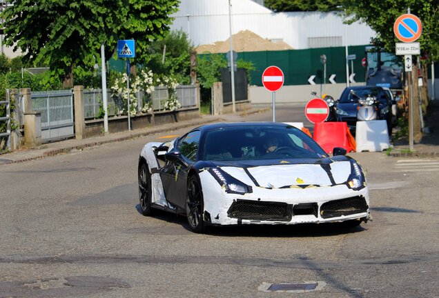 Ferrari SF90 Stradale Mule