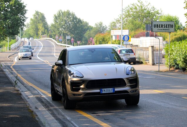 Porsche 95B Macan GTS